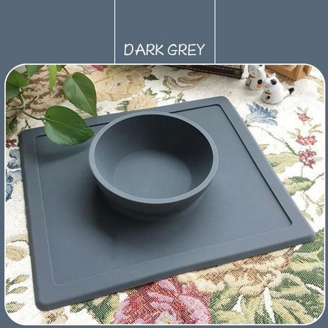 mörkgrå